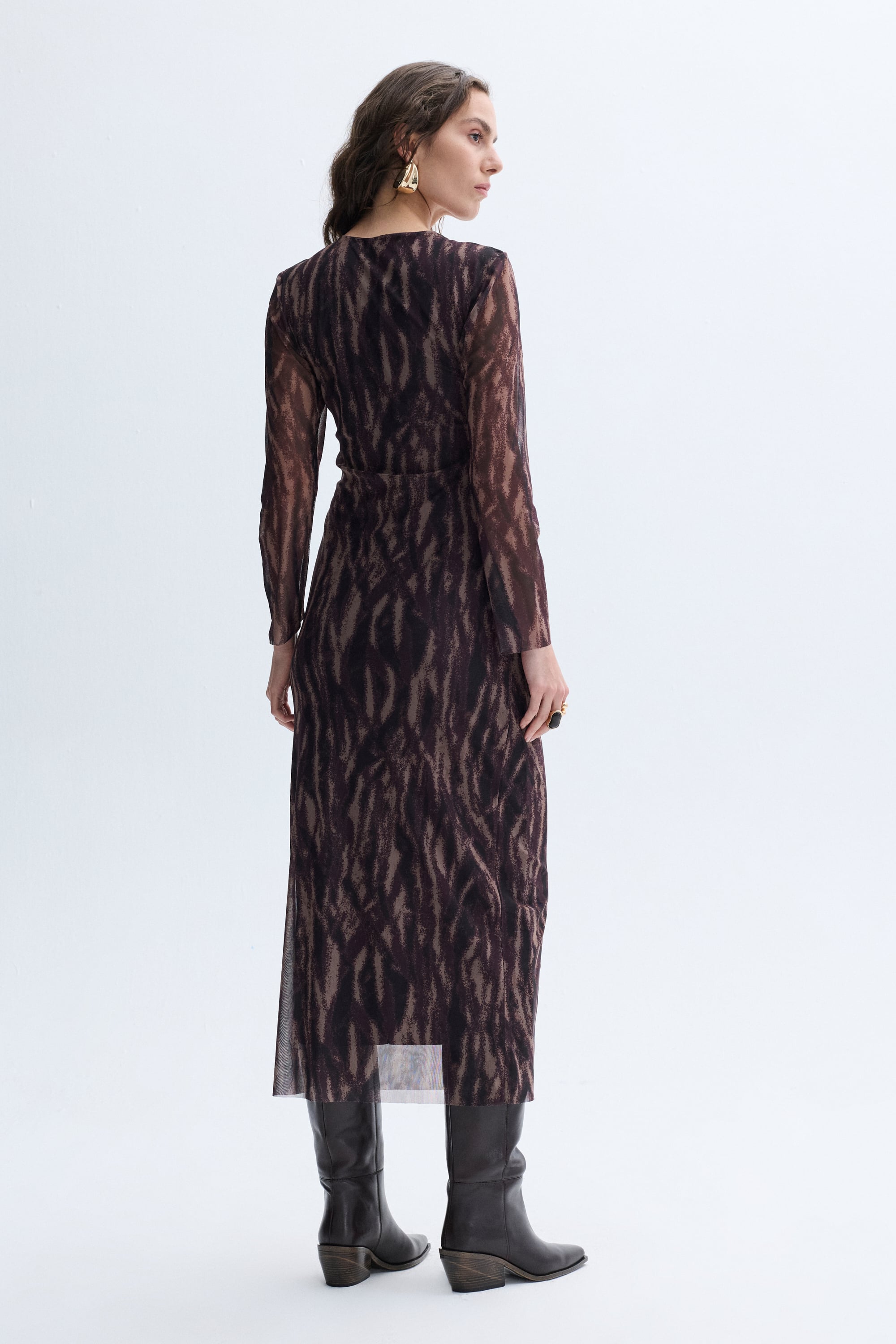 BASKILI DAR UZUN ELBİSE