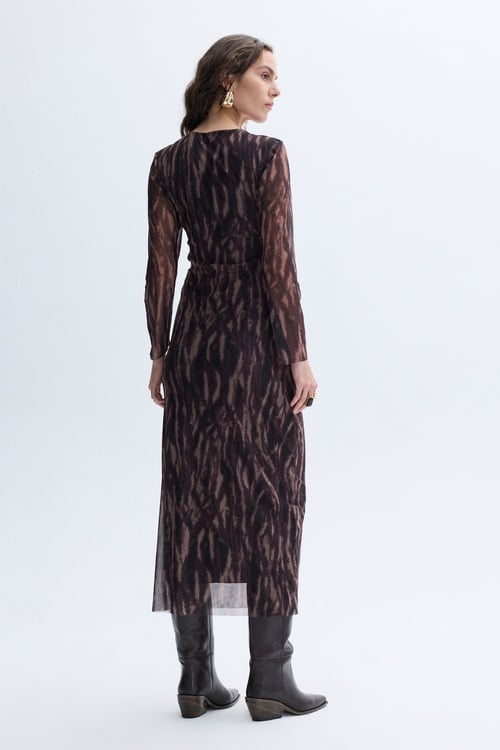 BASKILI DAR UZUN ELBİSE