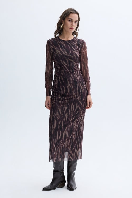 BASKILI DAR UZUN ELBİSE