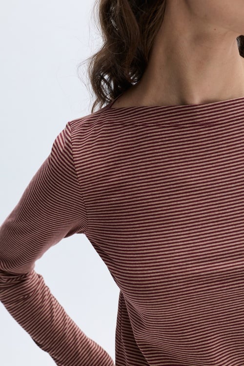 ÇİZGİLİ KAYIK YAKA UZUN KOLLU T-SHIRT