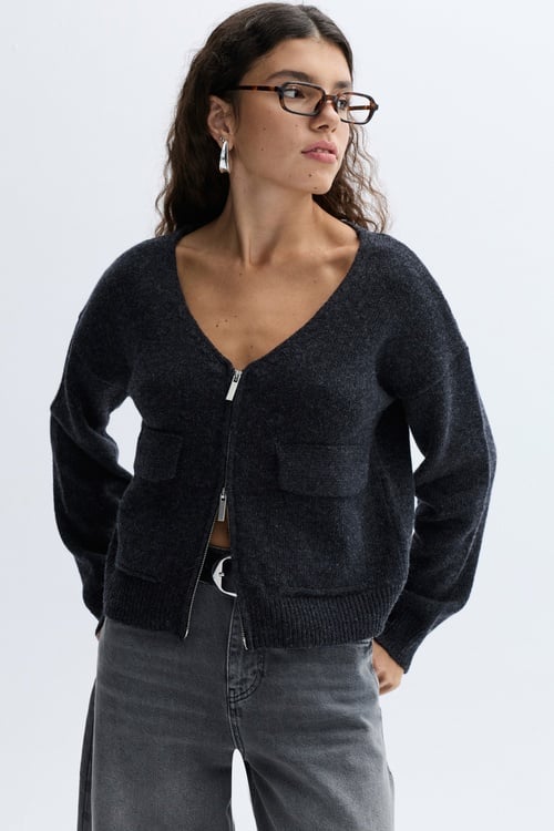 LOOSE FIT V YAKA YÜNLÜ HIRKA