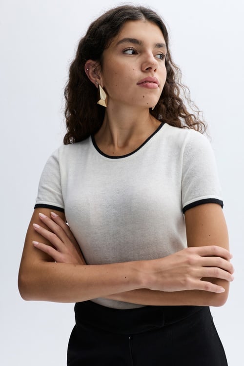 BİSİKLET YAKA KISA KOLLU TRİKO T-SHIRT