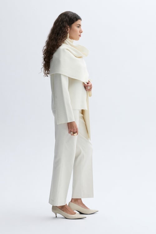 FERMUARLI YÜNLÜ PANÇO