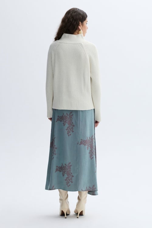 JAKARLI DESENLİ YIRTMAÇLI MİDİ ETEK