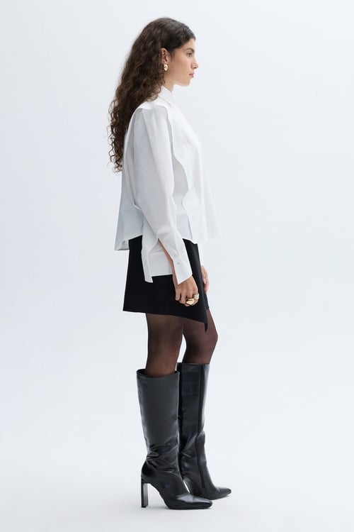 OMUZ DETAYLI UZUN KOLLU GÖMLEK