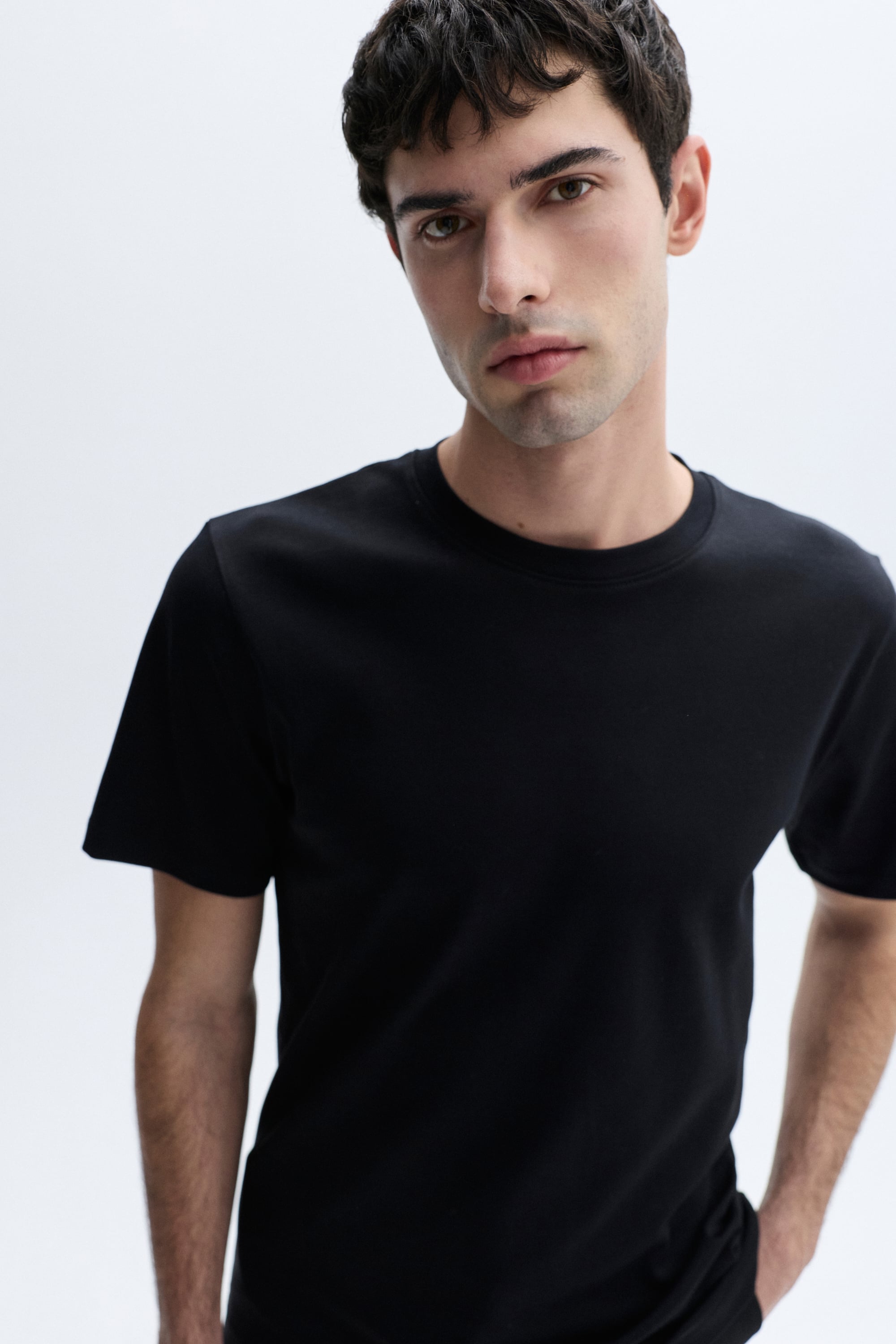 BİSİKLET YAKA T-SHIRT