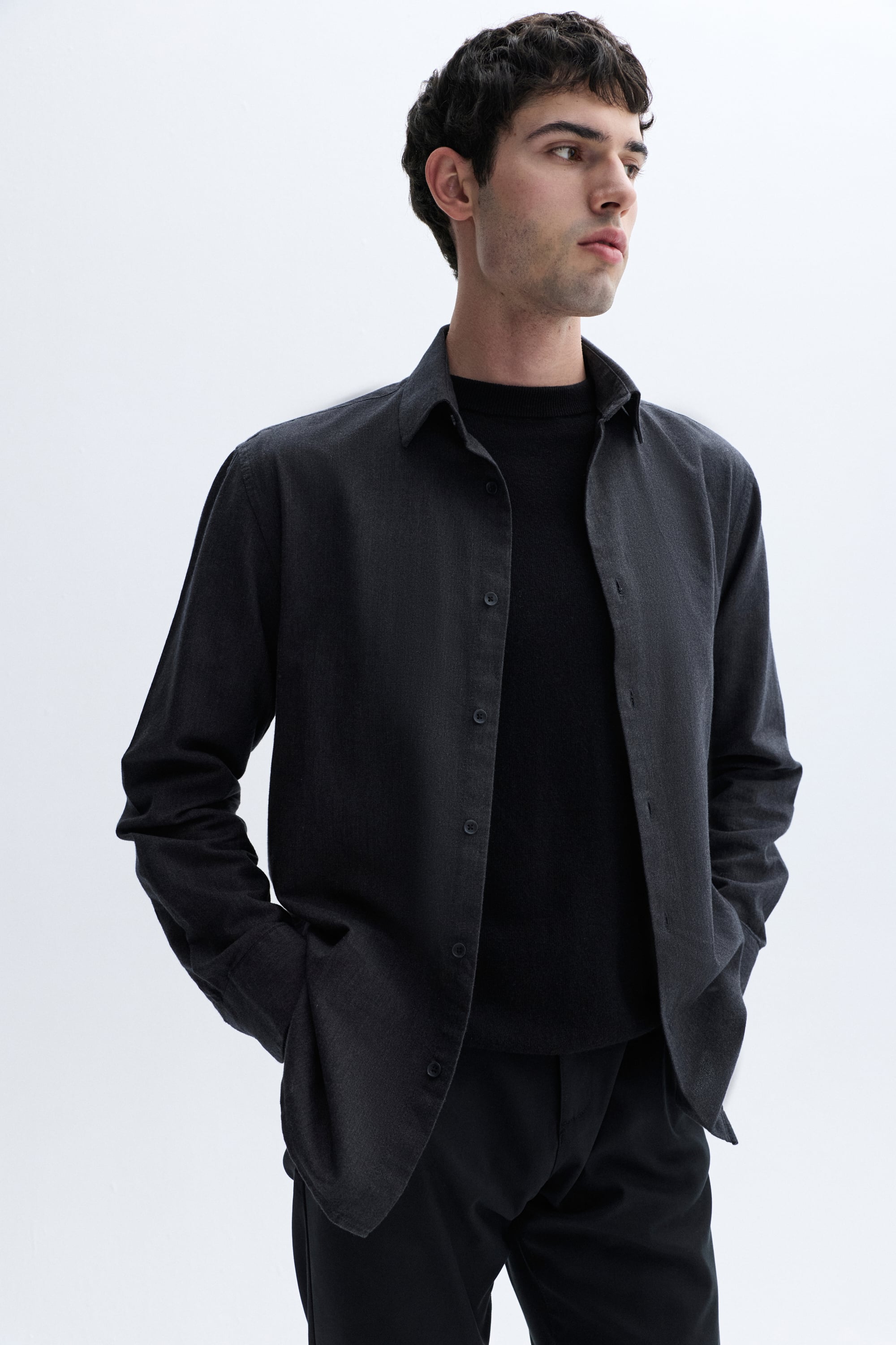 REGULAR FIT UZUN KOLLU GÖMLEK