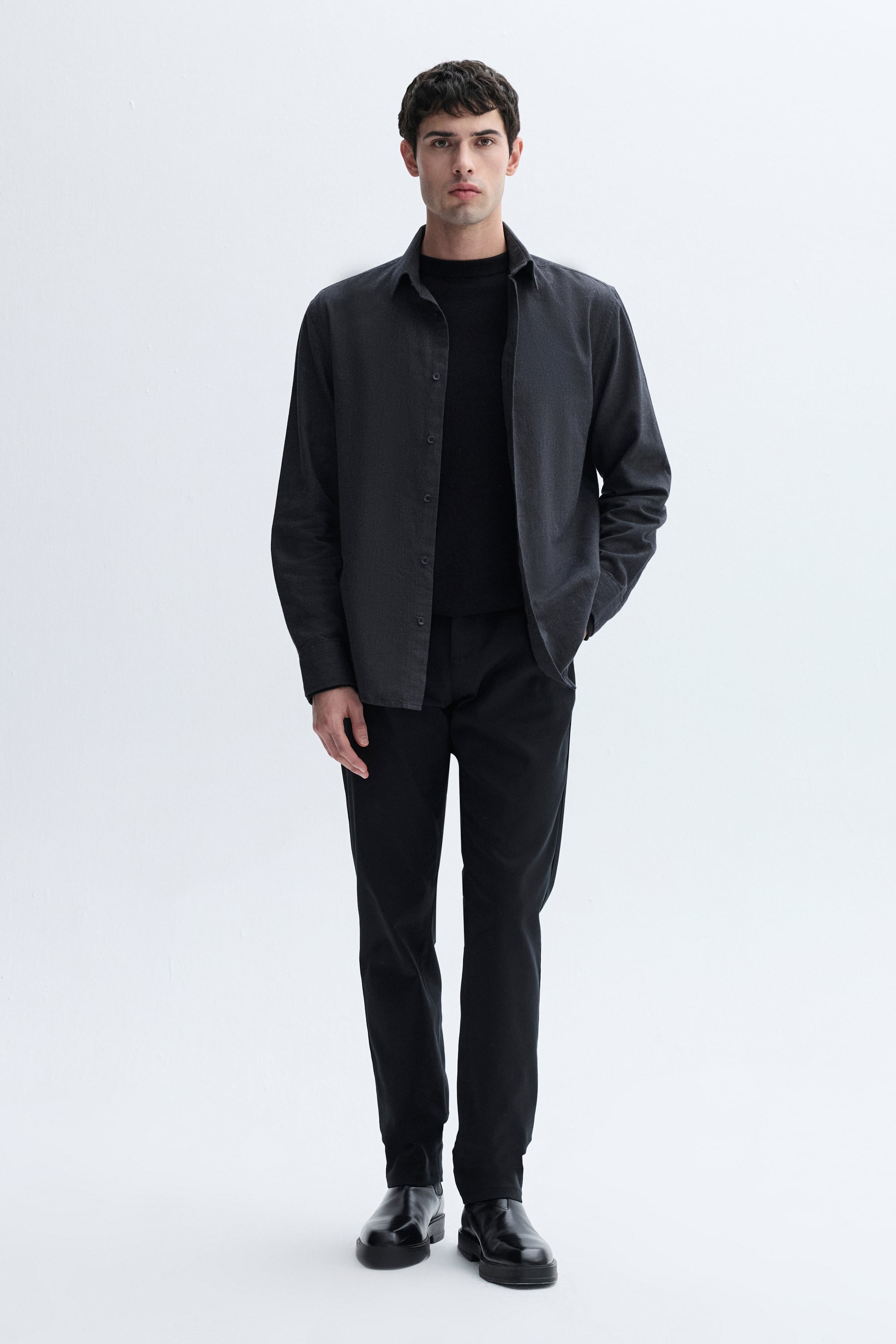 REGULAR FIT UZUN KOLLU GÖMLEK