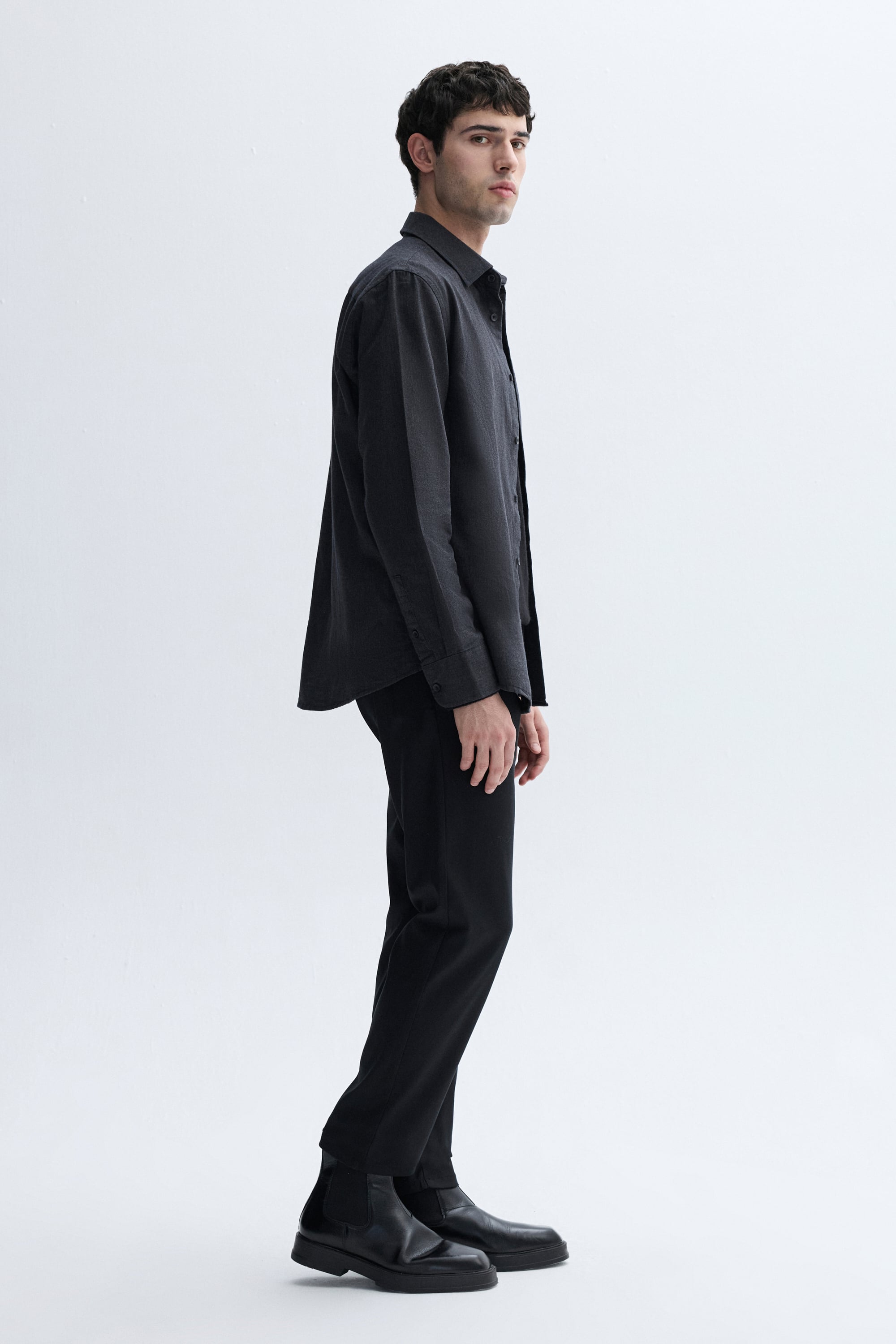 REGULAR FIT UZUN KOLLU GÖMLEK