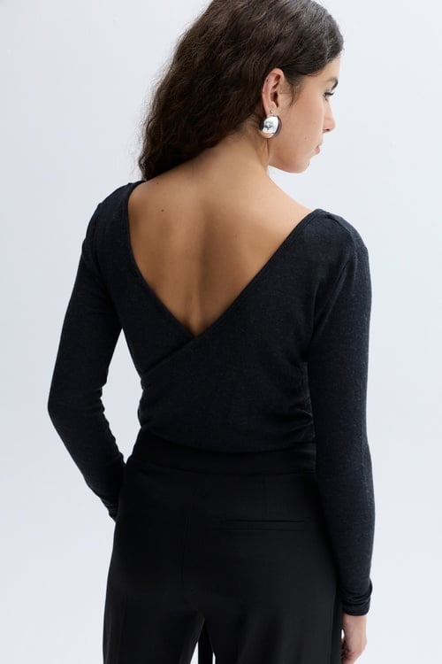 V YAKA FITTED UZUN KOLLU BLUZ