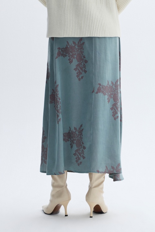  JAKARLI DESENLİ YIRTMAÇLI MİDİ ETEK