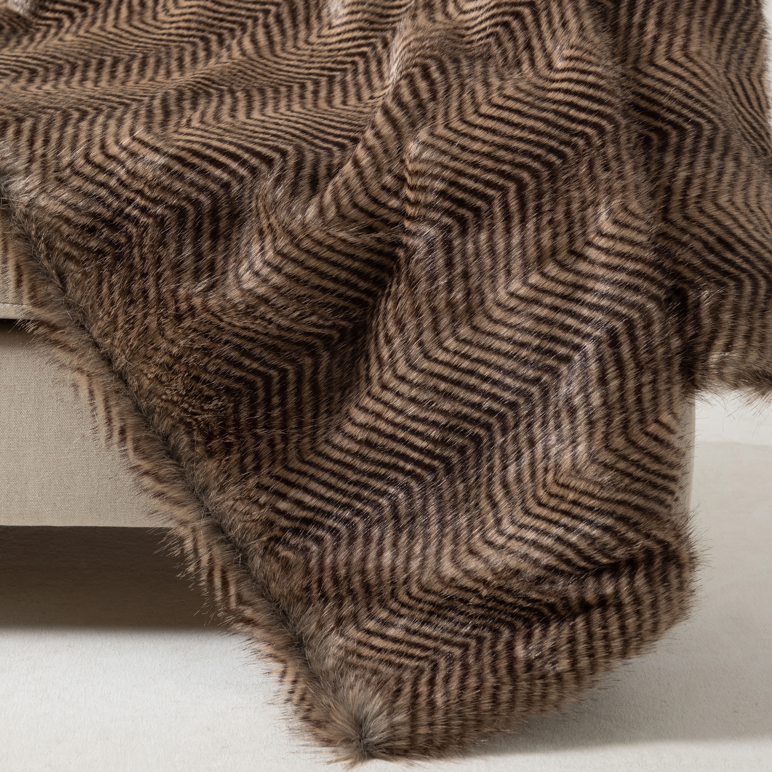 VERONICA KOLTUK ŞALI SİYAH BEJ 130X150