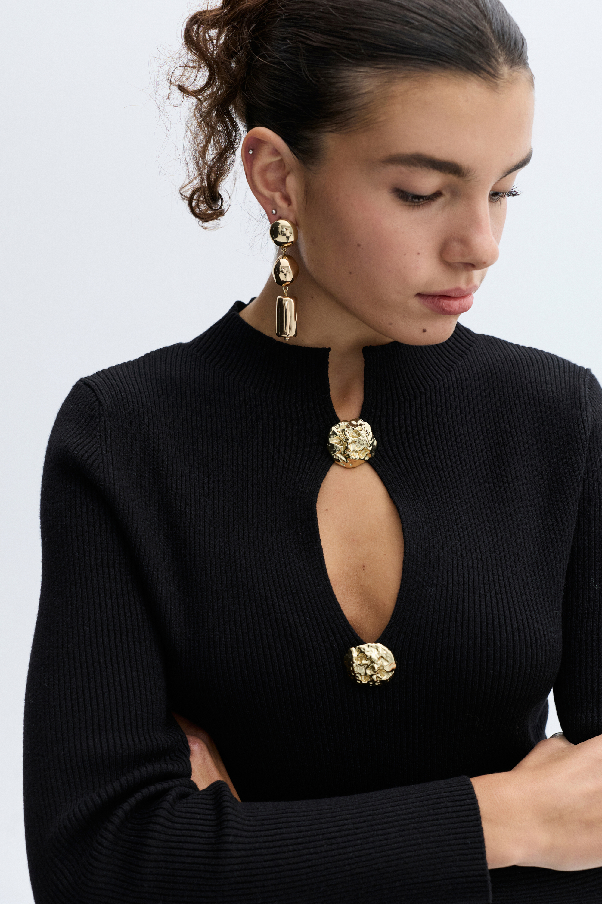 FITTED DÜĞME DETAYLI KAZAK