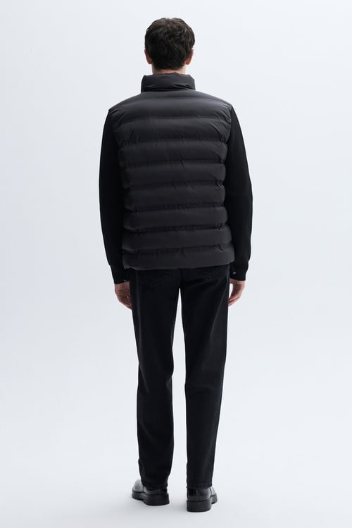 DİK YAKA KOL DETAYLI ŞİŞME MONT