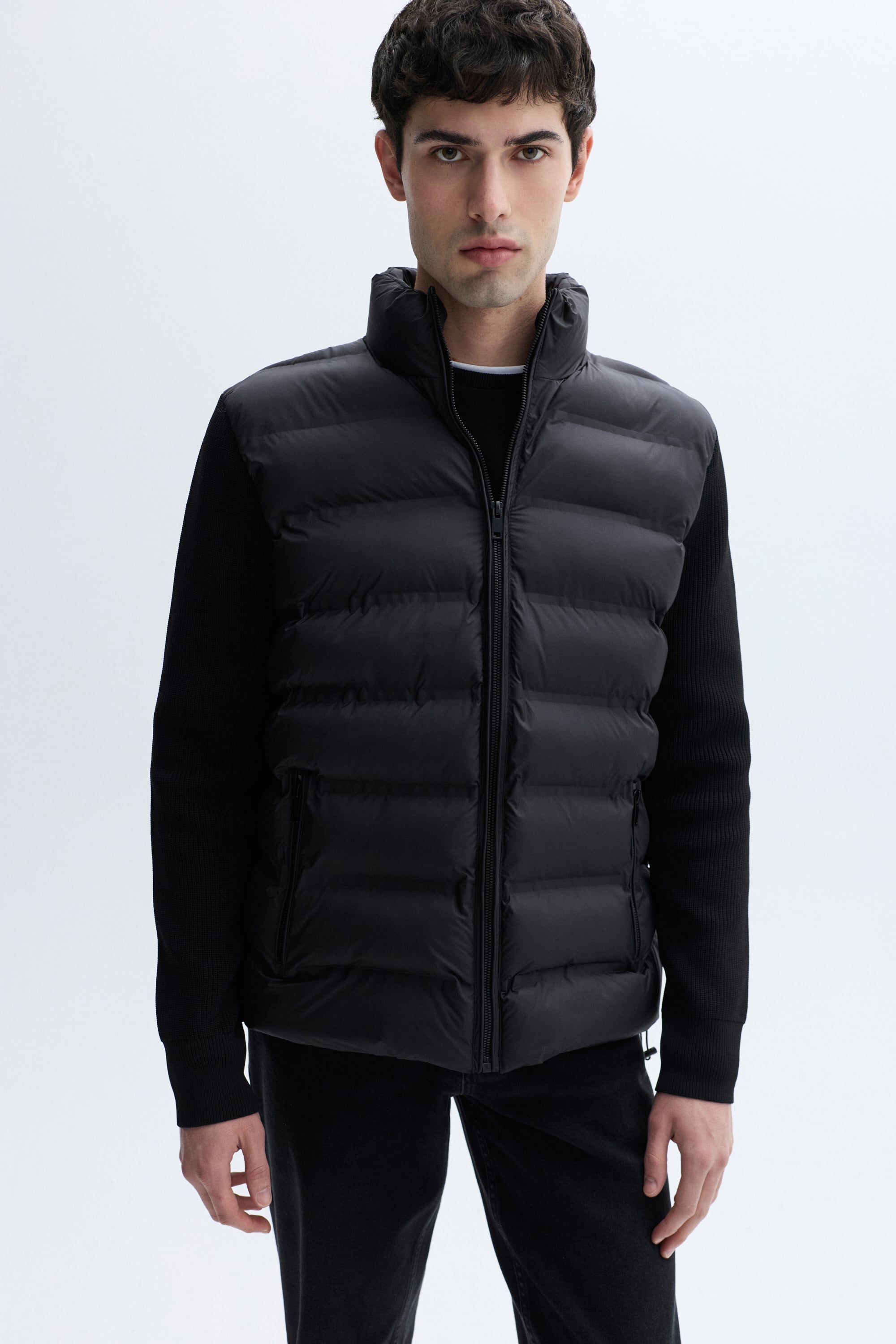 DİK YAKA KOL DETAYLI ŞİŞME MONT