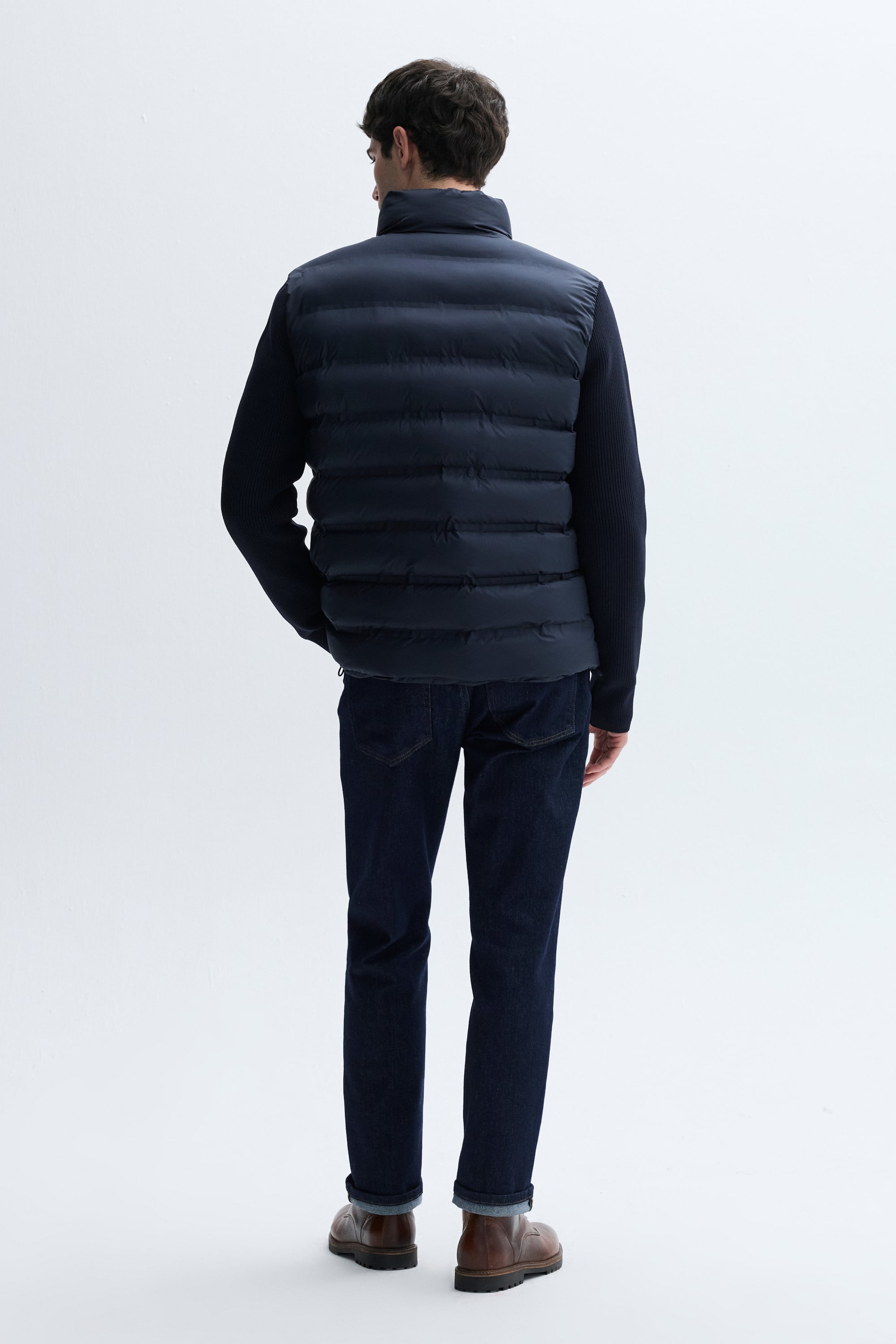 DİK YAKA KOL DETAYLI ŞİŞME MONT