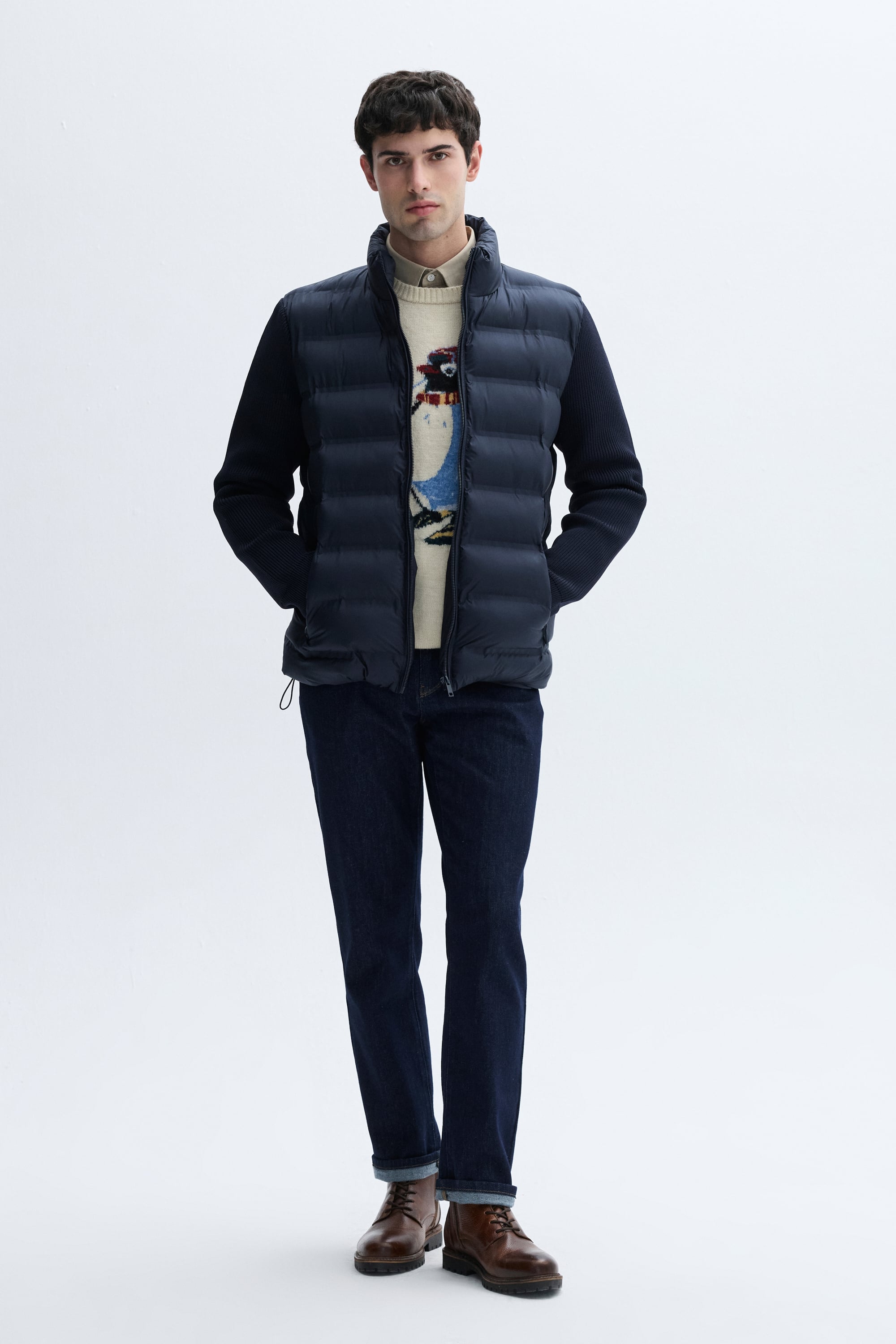 DİK YAKA KOL DETAYLI ŞİŞME MONT