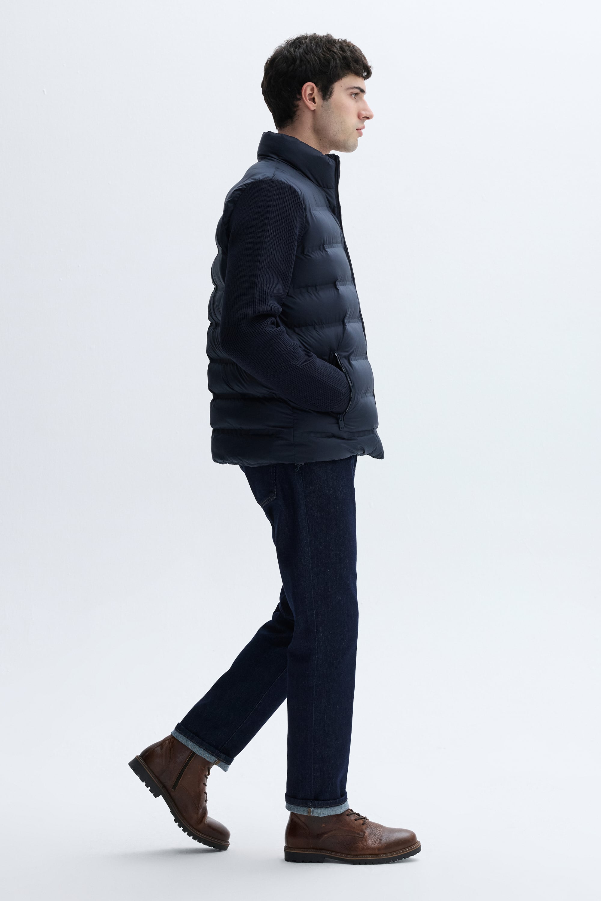 DİK YAKA KOL DETAYLI ŞİŞME MONT