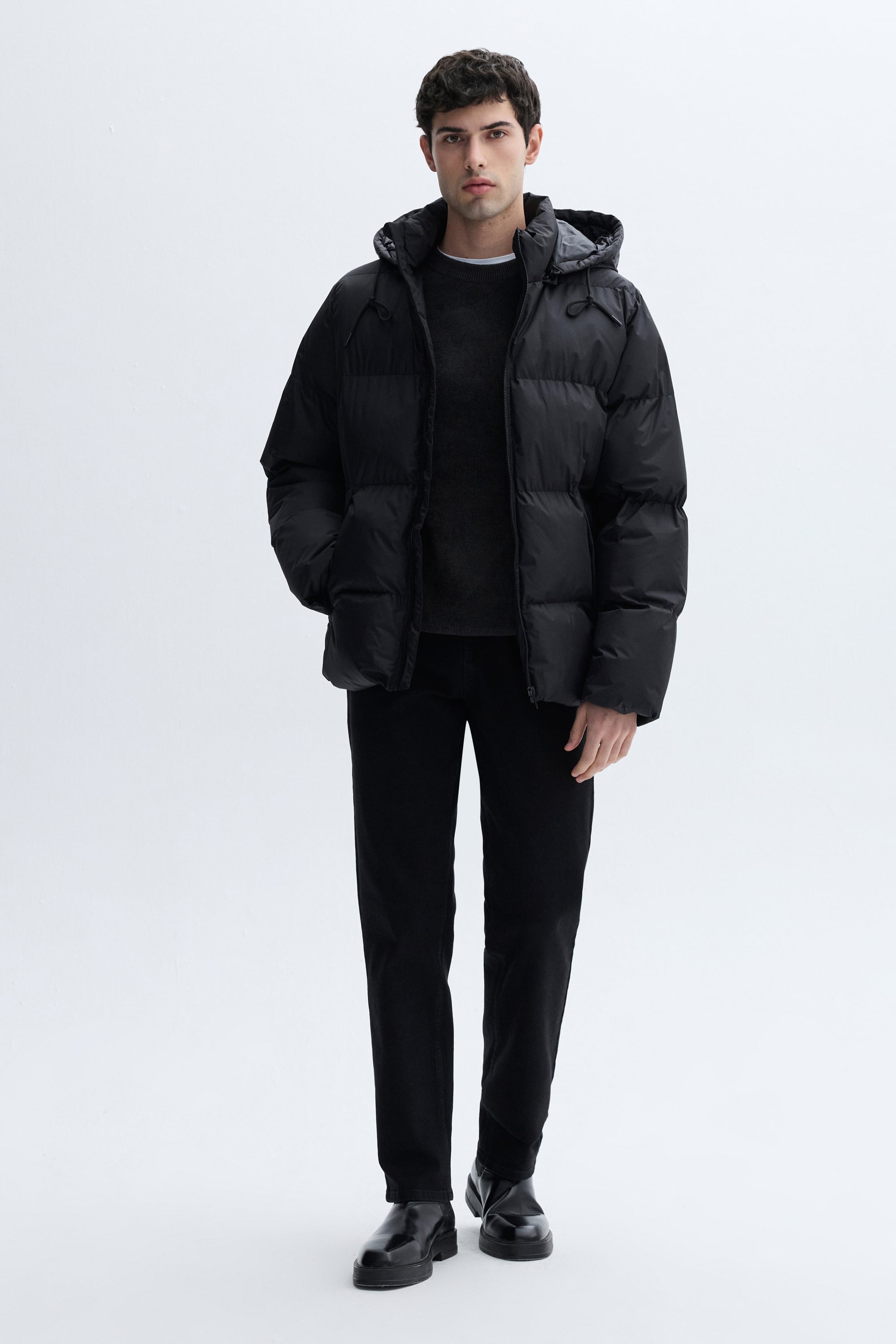 KAPİTONELİ KAPÜŞONLU PUFFER MONT