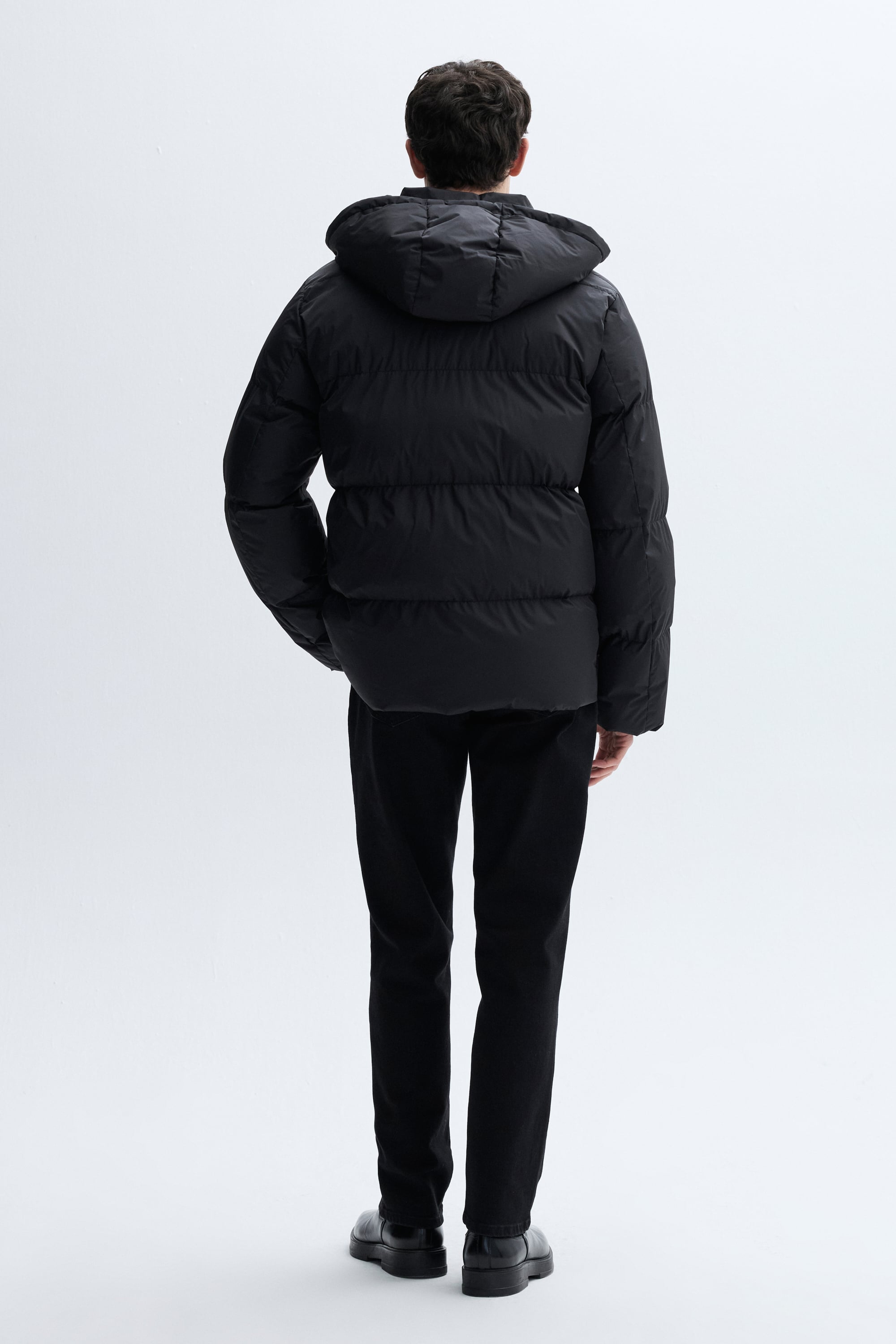 KAPİTONELİ KAPÜŞONLU PUFFER MONT