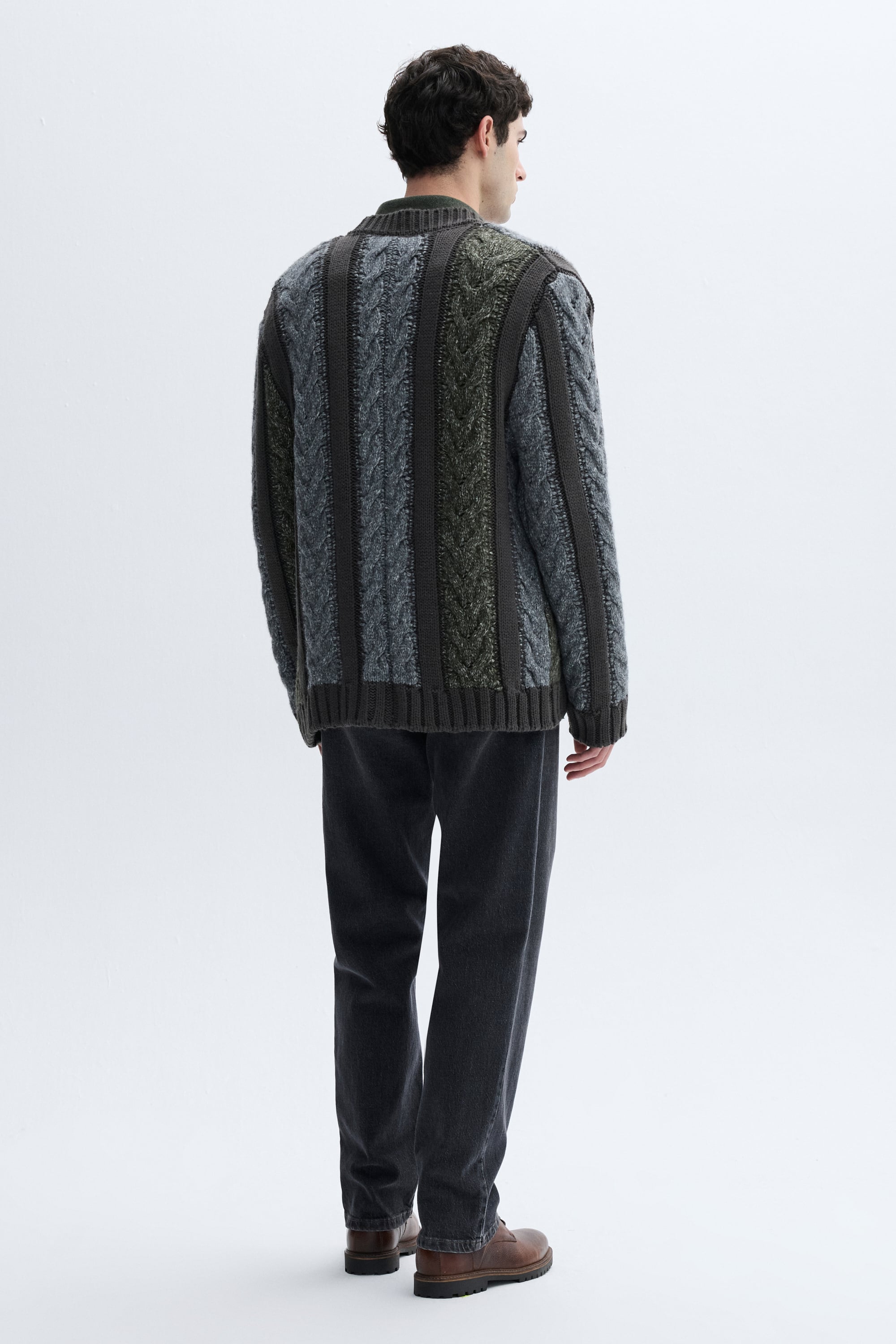 RENK BLOKLU LOOSE FIT V YAKA HIRKA