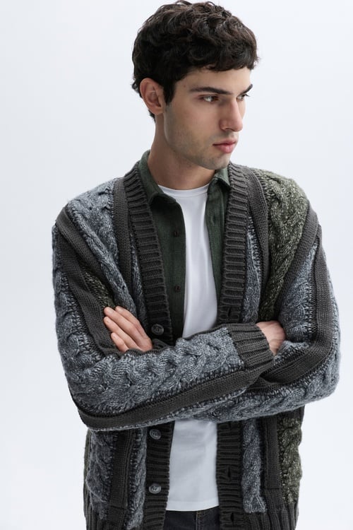 RENK BLOKLU LOOSE FIT V YAKA HIRKA