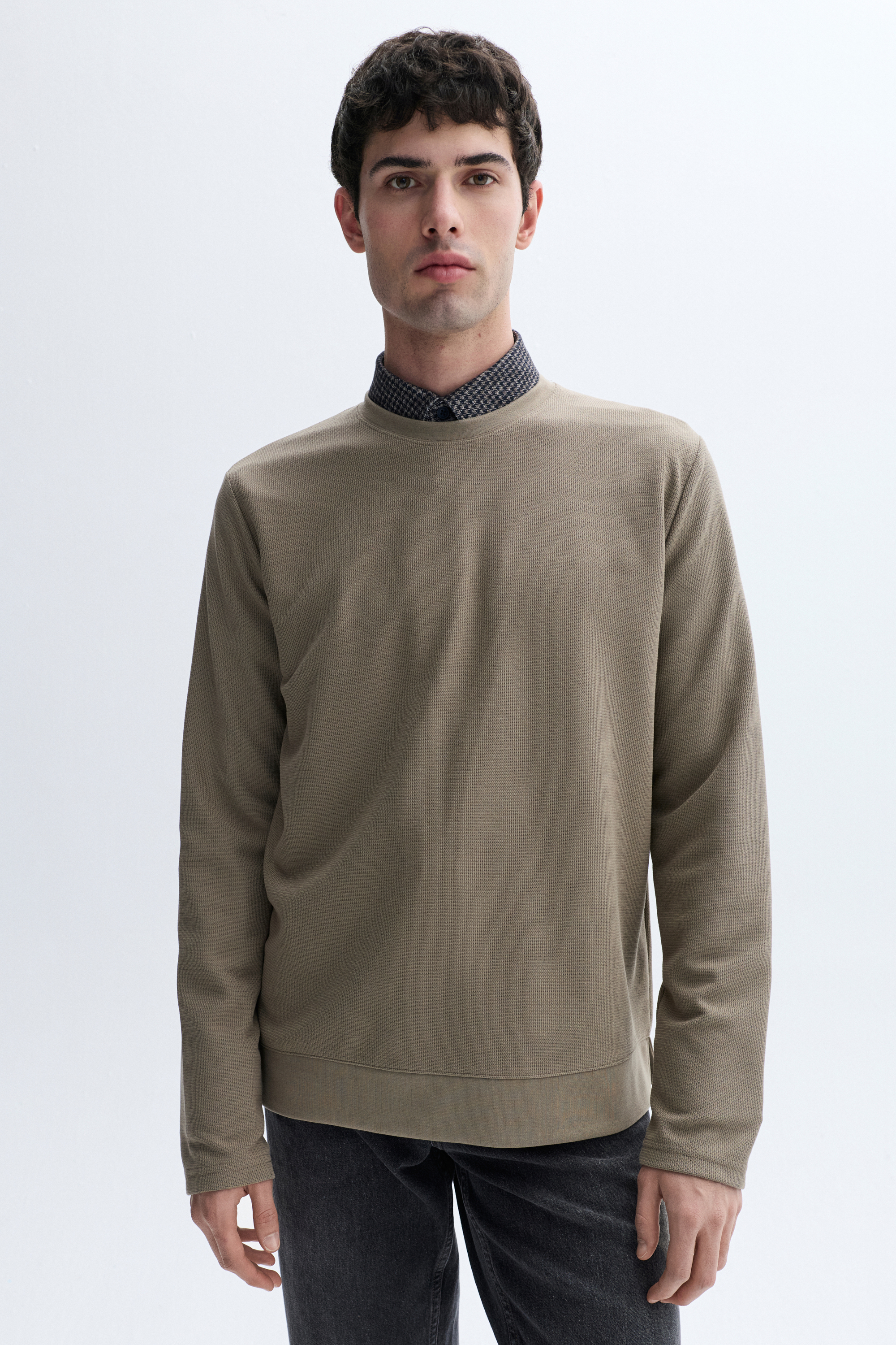 BİSİKLET YAKA SWEATSHIRT