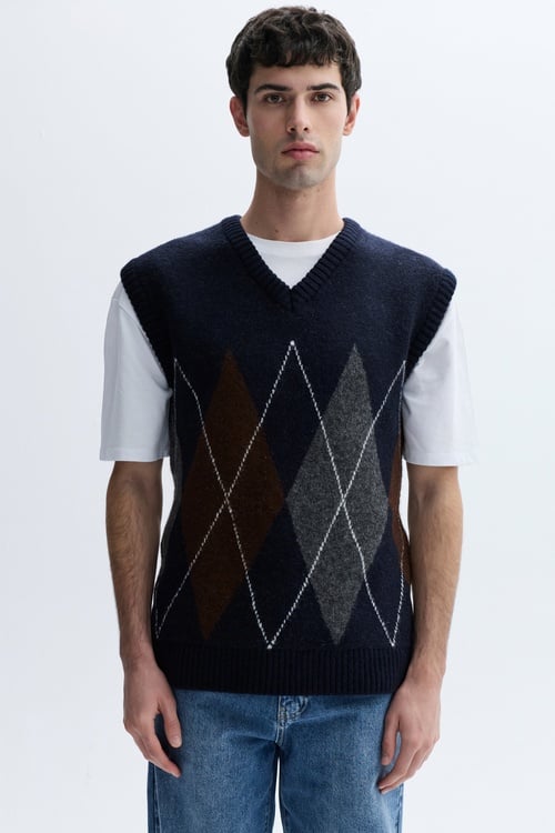 JAKARLI V YAKA KOLSUZ KAZAK