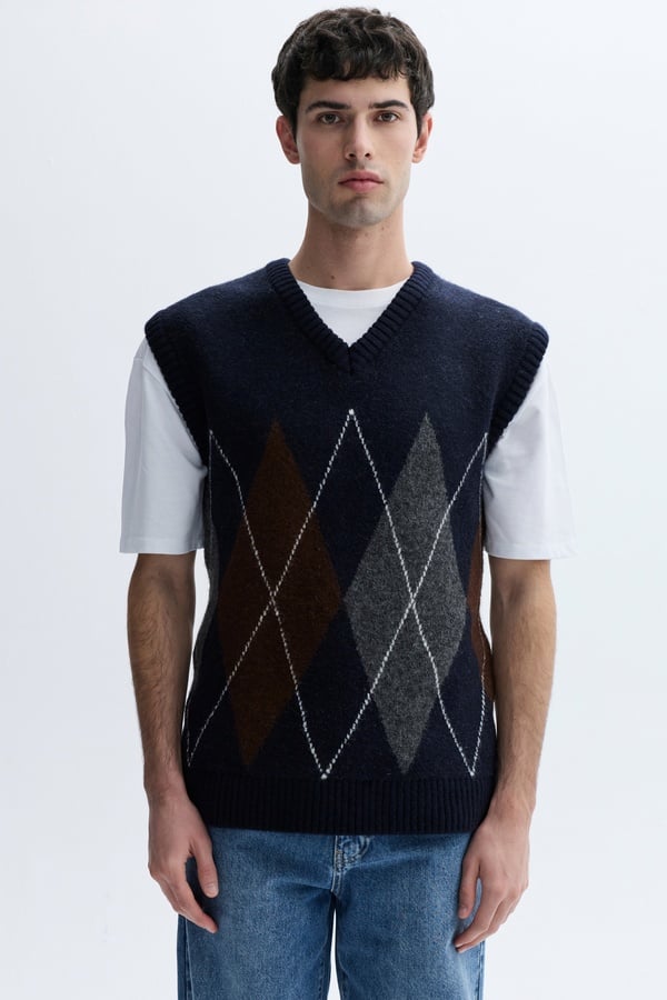 JAKARLI V YAKA KOLSUZ KAZAK