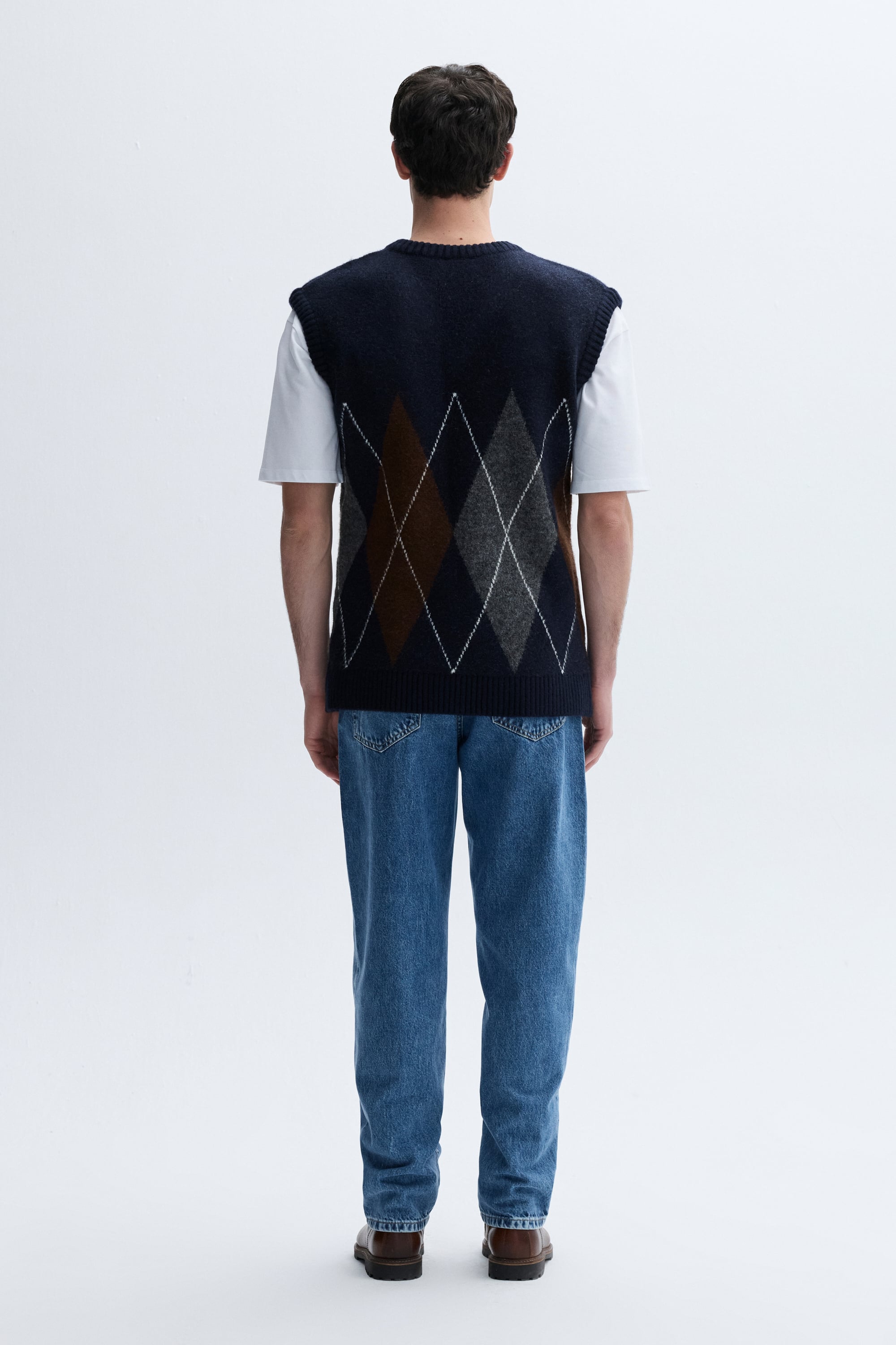 JAKARLI V YAKA KOLSUZ KAZAK