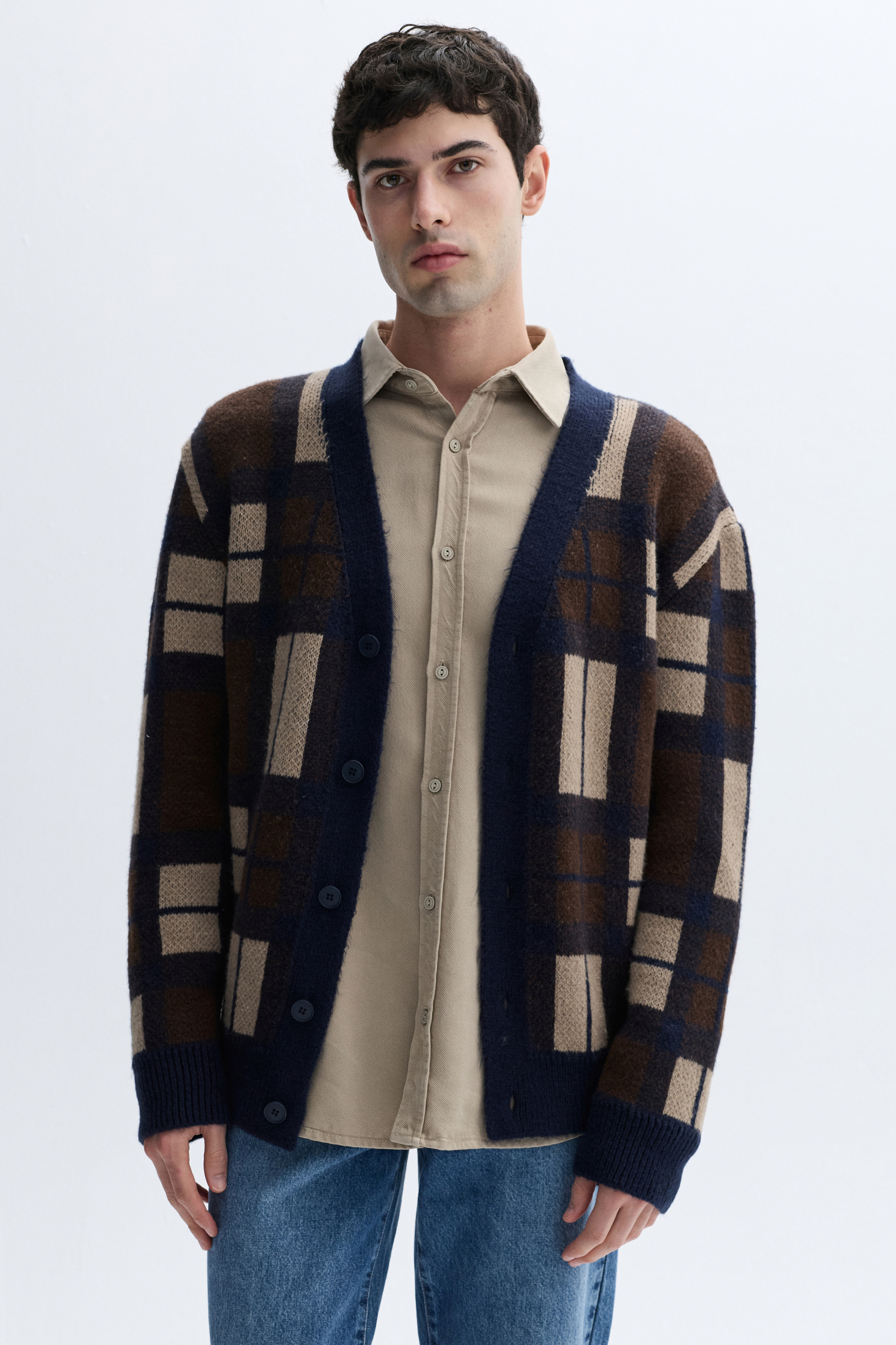 JAKARLI V YAKA HIRKA