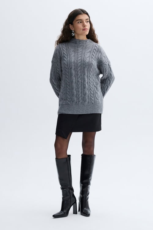 SAÇ ÖRGÜLÜ BİSİKLET YAKA YÜNLÜ KAZAK