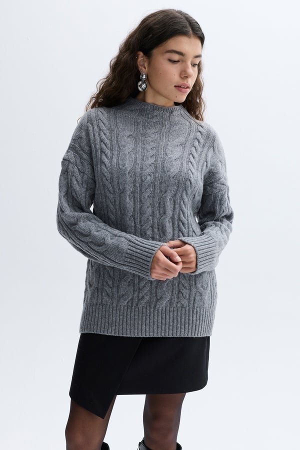 SAÇ ÖRGÜLÜ BİSİKLET YAKA YÜNLÜ KAZAK