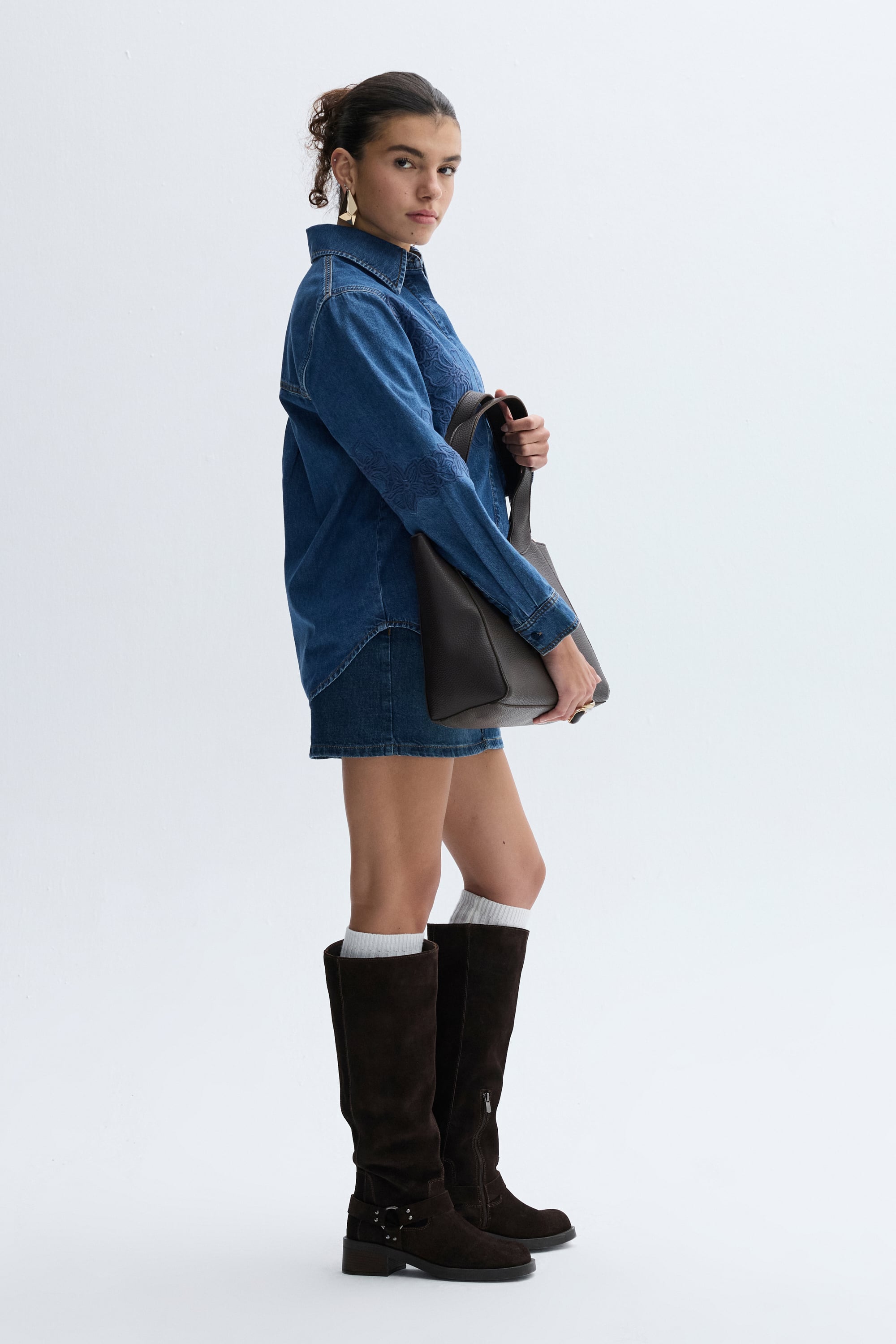 NAKIŞLI UZUN KOLLU JEAN GÖMLEK