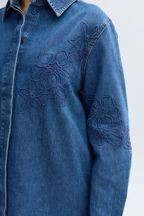  NAKIŞLI UZUN KOLLU JEAN GÖMLEK