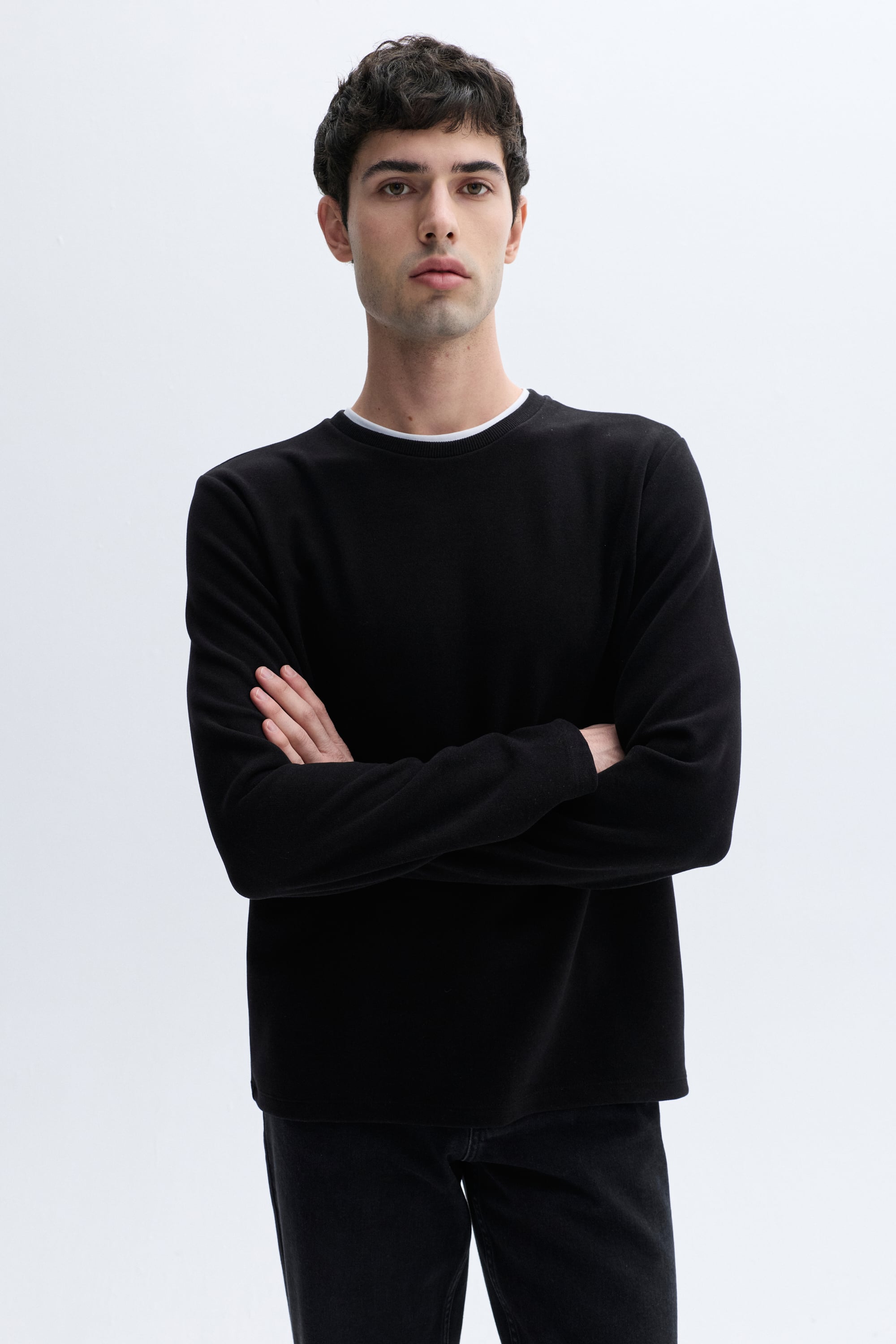 YAKA DETAYLI BİSİKLET YAKA SWEATSHIRT