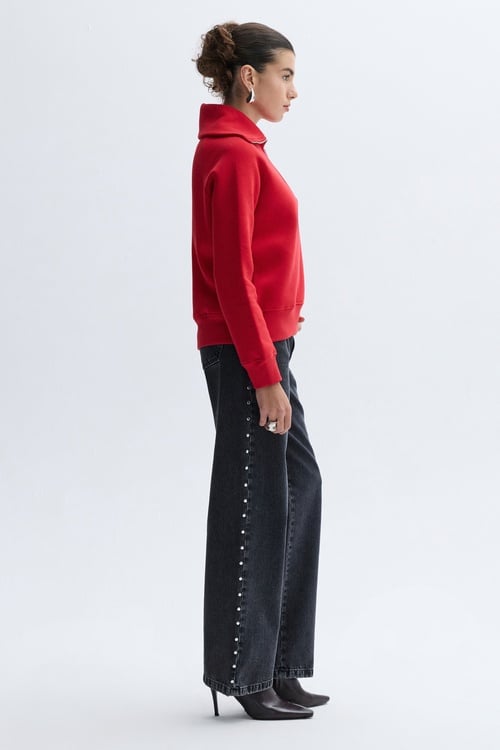 FERMUARLI DİK YAKA SWEATSHIRT