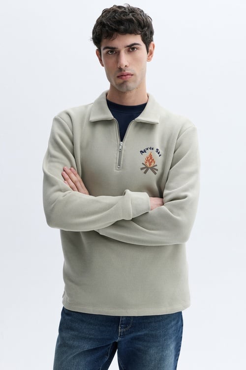 FERMUARLI DİK YAKA NAKIŞLI OVERSIZE SWEATSHIRT