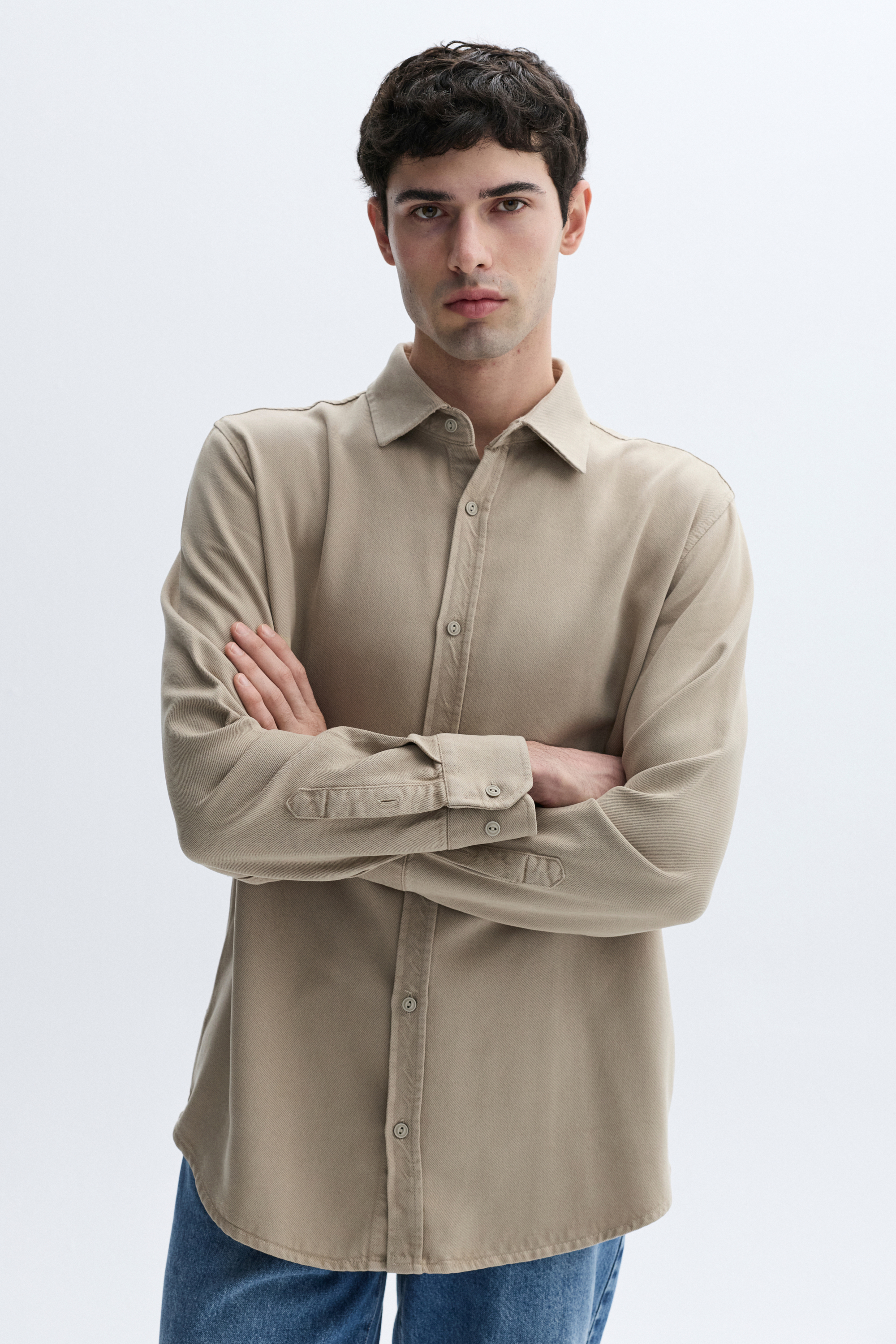 REGULAR FIT UZUN KOLLU LİYOSEL GÖMLEK