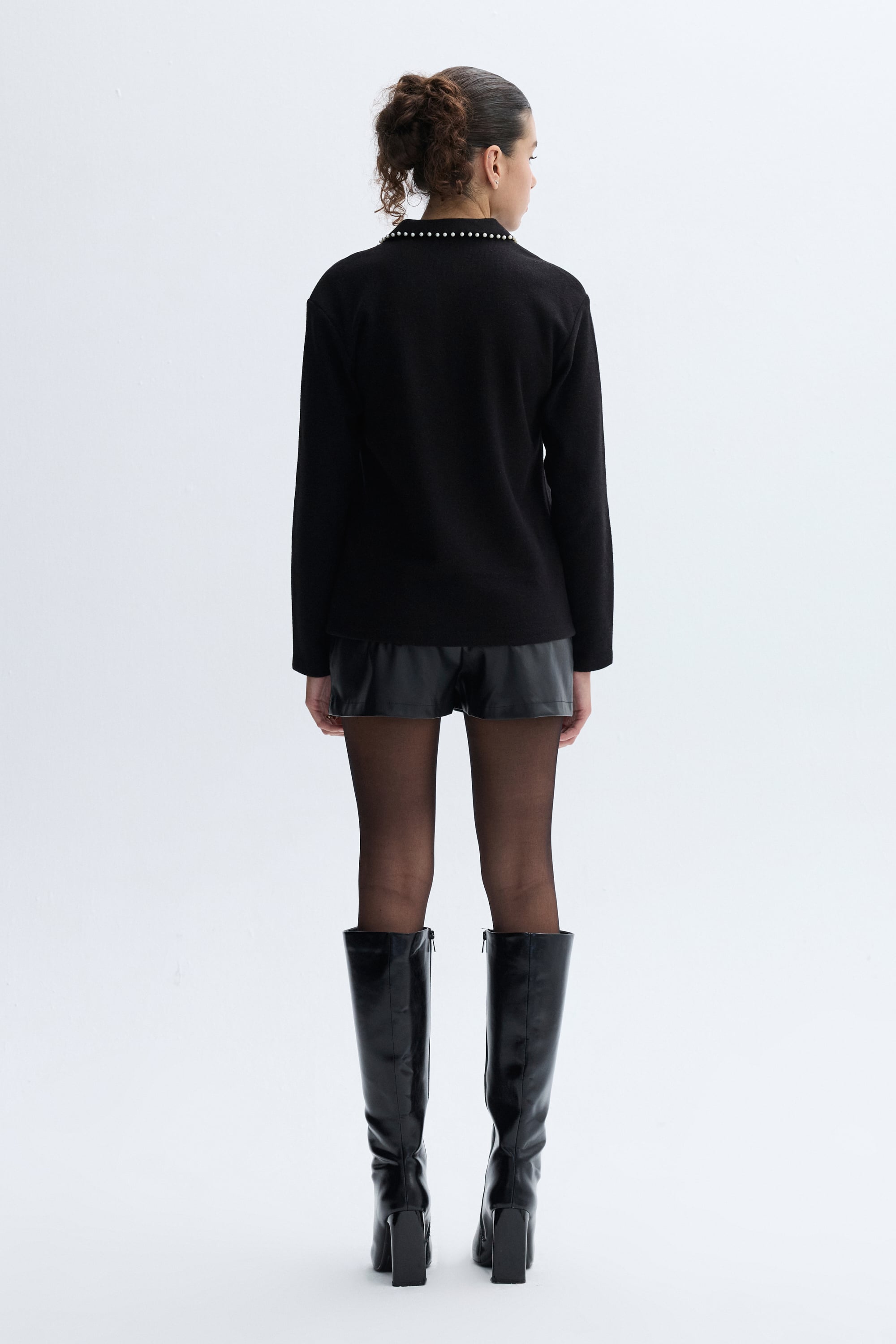 TAŞLI POLO YAKA SWEATSHIRT