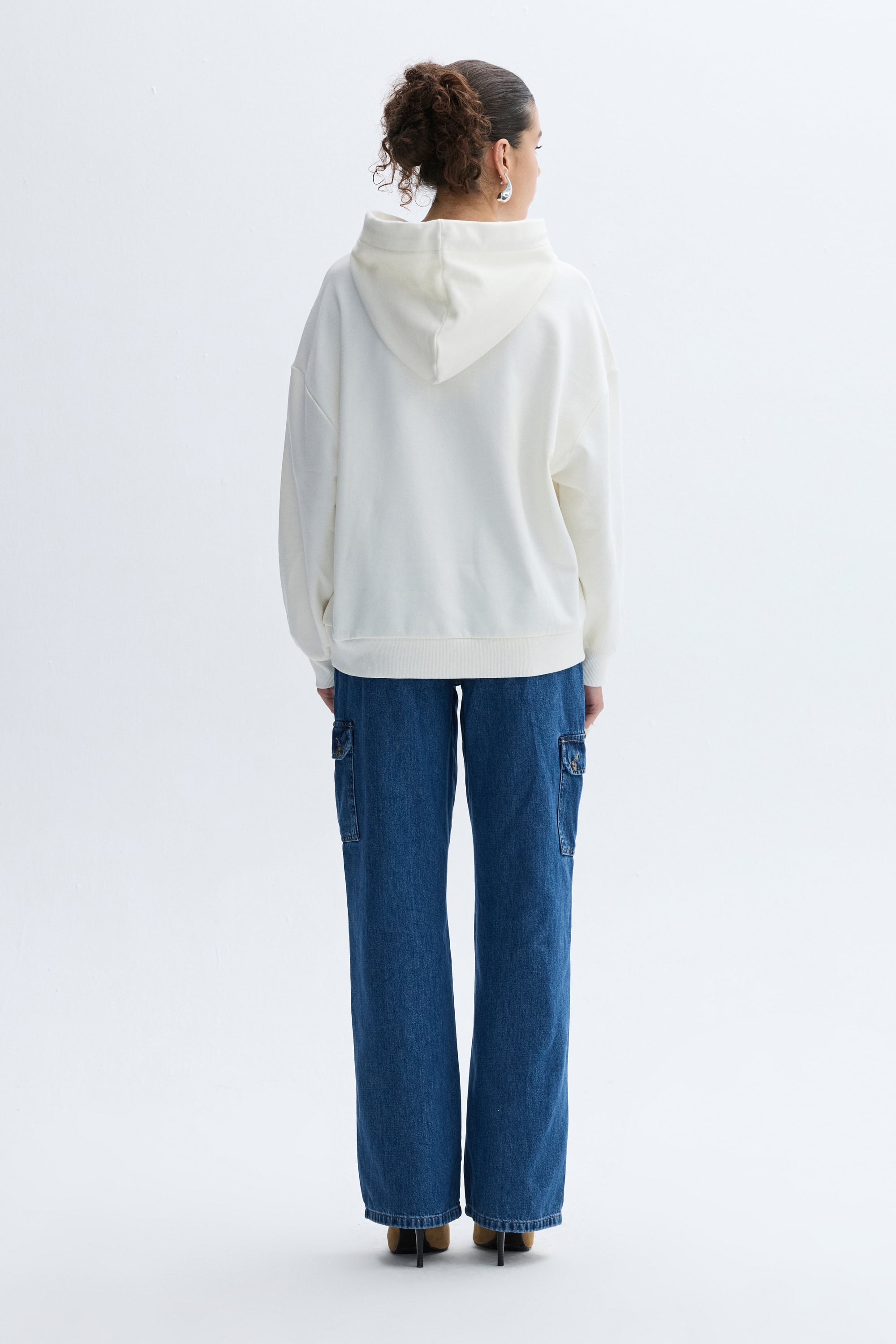 KANGURU CEPLİ KAPÜŞONLU SWEATSHIRT