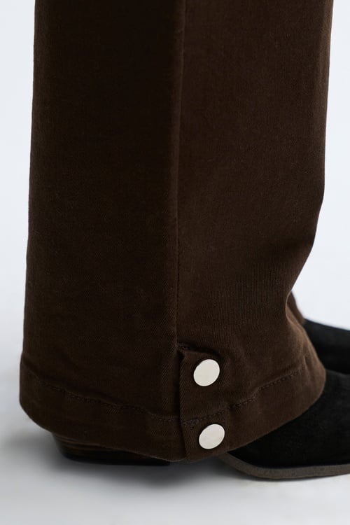 DÜĞME DETAYLI KARGO PANTOLON