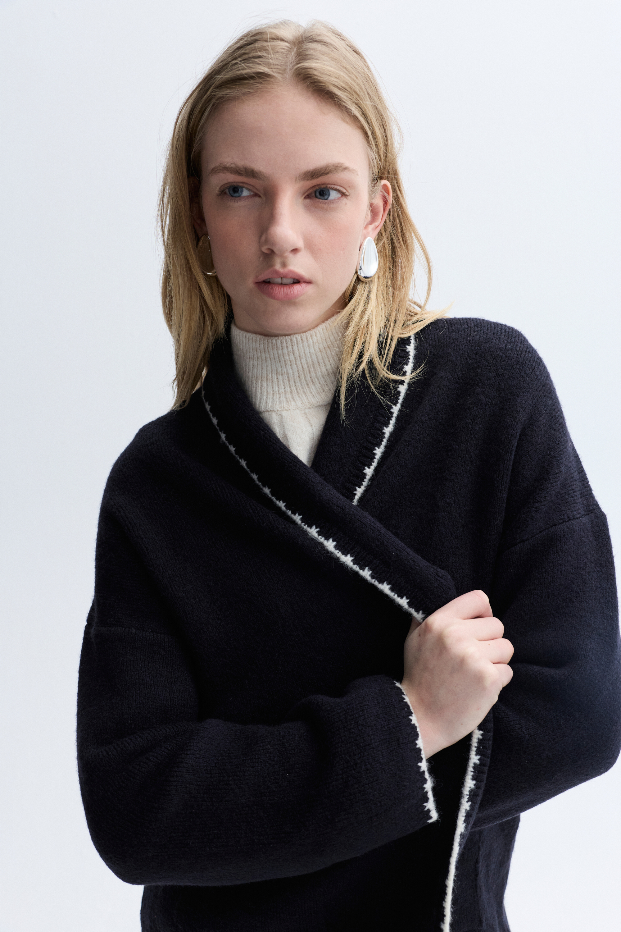 ŞAL YAKA BİYELİ HIRKA