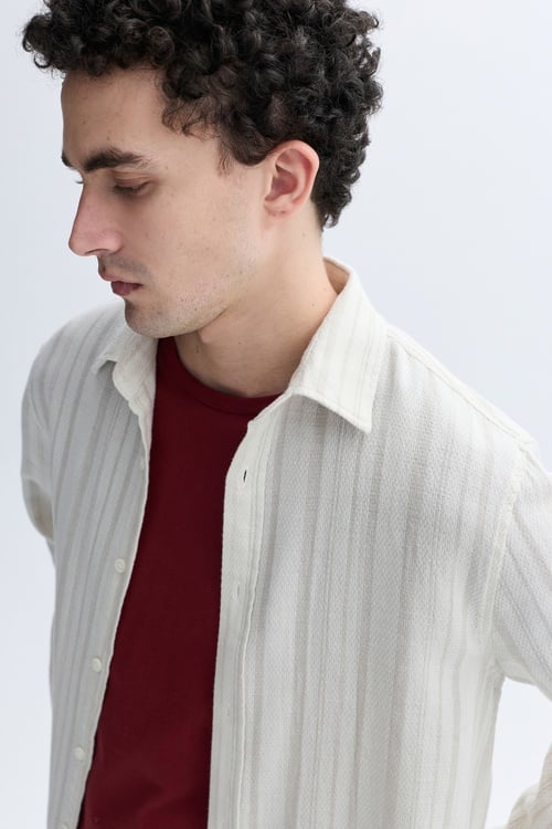 REGULAR FIT ÇİZGİLİ UZUN KOLLU GÖMLEK