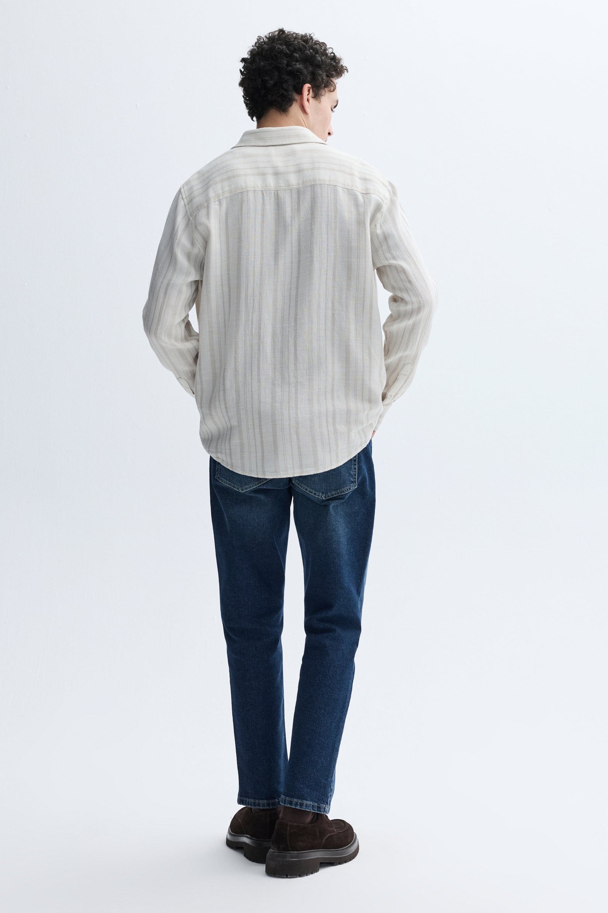 REGULAR FIT ÇİZGİLİ UZUN KOLLU GÖMLEK