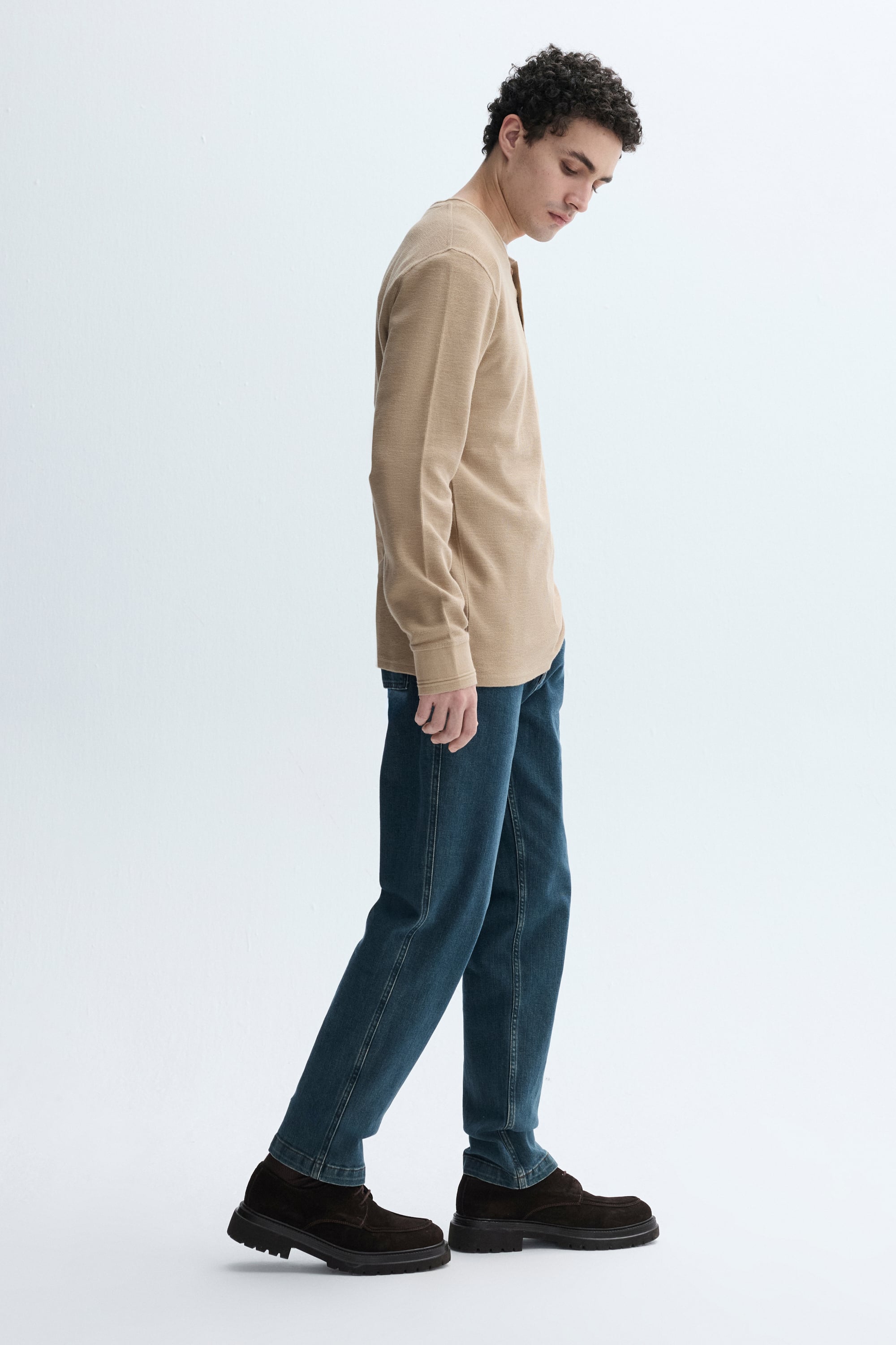 DÜĞMELİ HENLEY YAKA UZUN KOLLU T-SHIRT