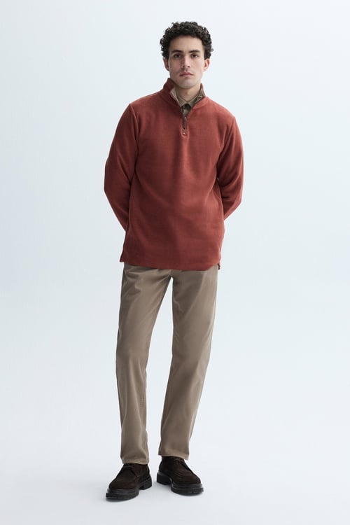 FERMUARLI DİK YAKA SWEATSHIRT