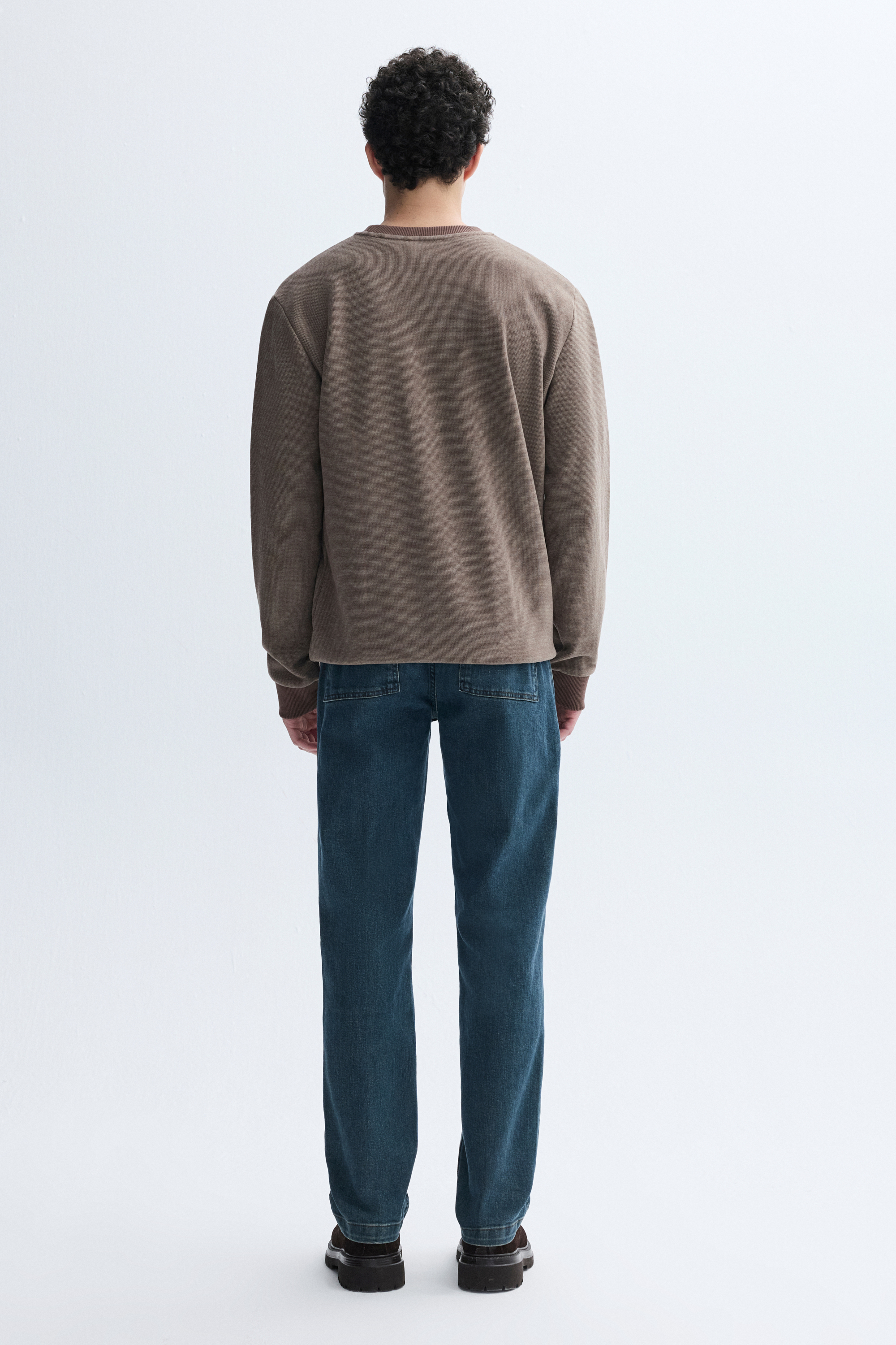 BİSİKLET YAKA SWEATSHIRT