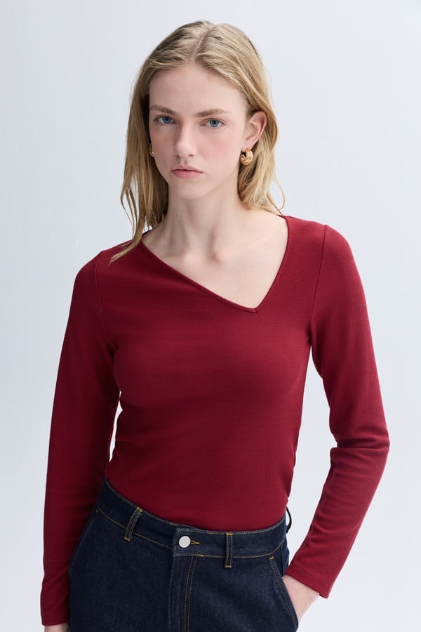 ASİMETRİK YAKA BLUZ