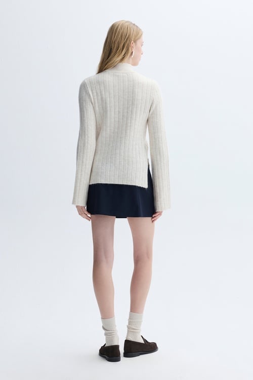 LOOSE FIT DİK YAKA KAZAK